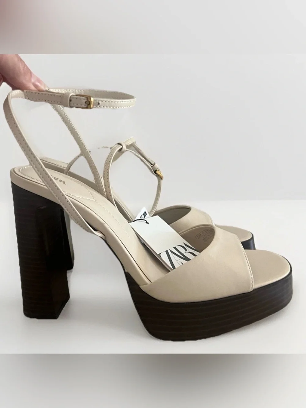 NWT Zara Leather Ecru Platform Block Heel Sandals 9